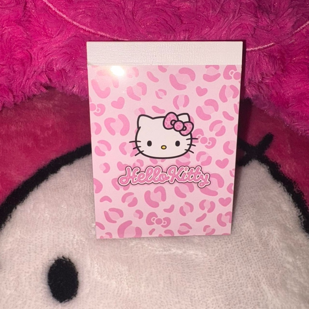 Hello kitty memo pad